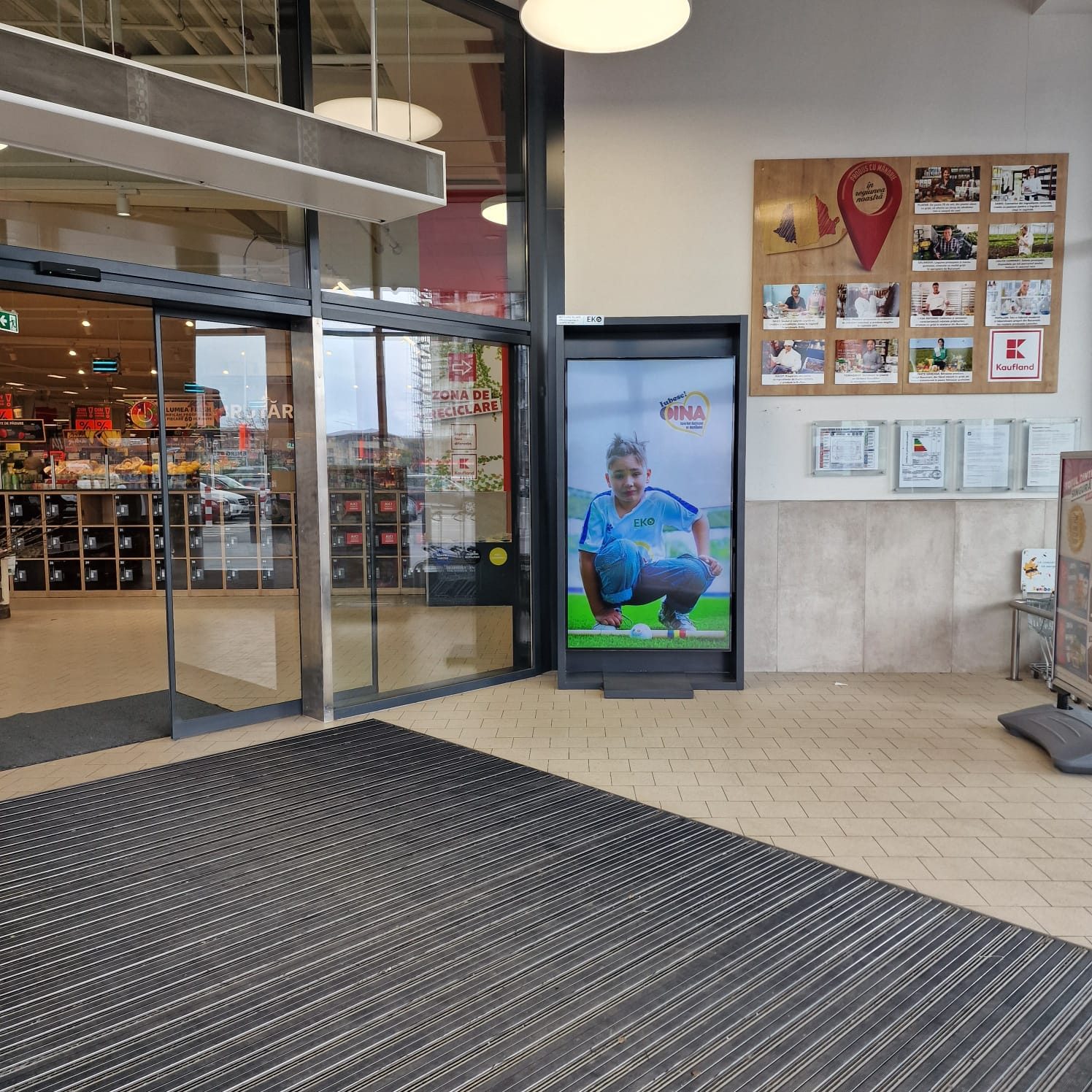Reteaua-Digitala-Indoor-DOOH-KAUFLAND-Drumul-Binelui-5